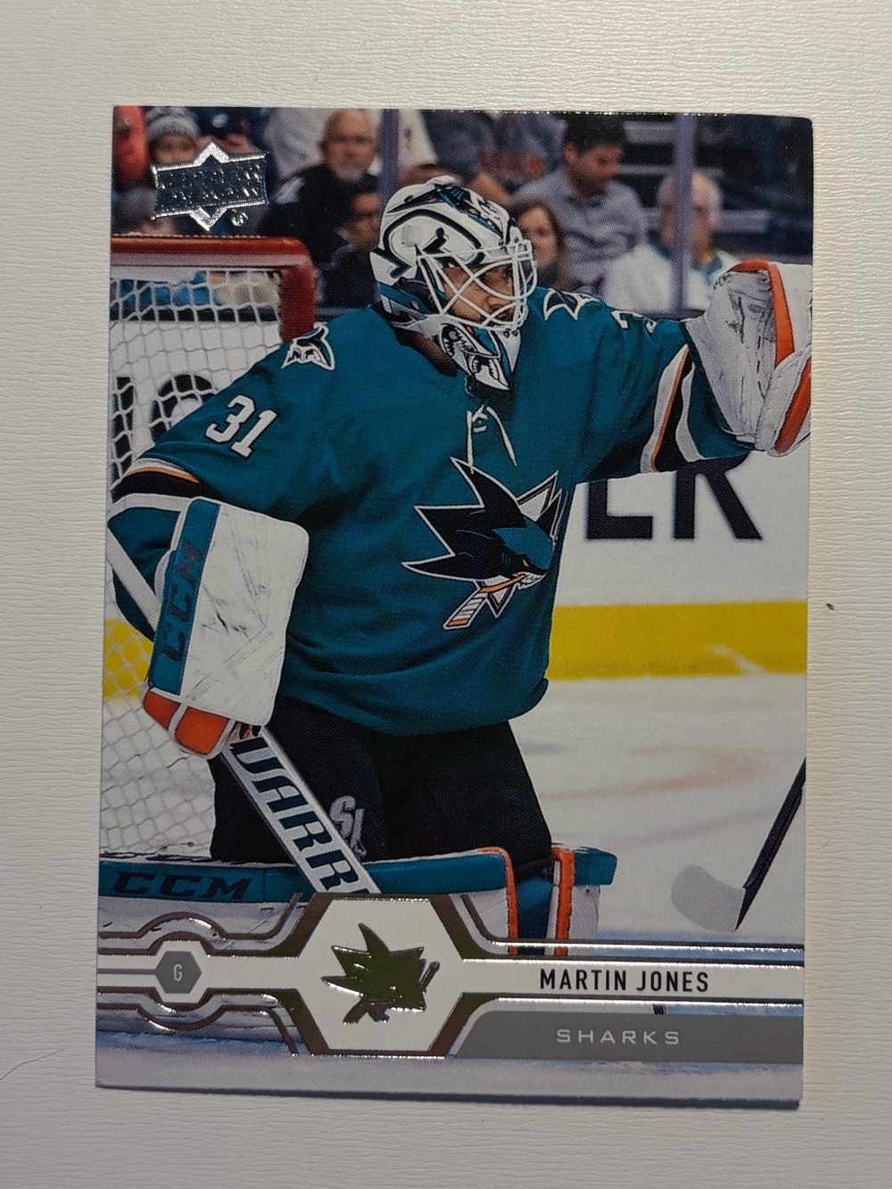 Martin Jones #167 Sharks 2019 Upper Deck Card